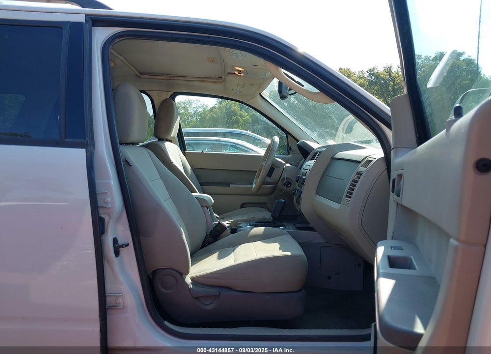 2011 FORD ESCAPE VIN: 1FMCU9D77BKB72705