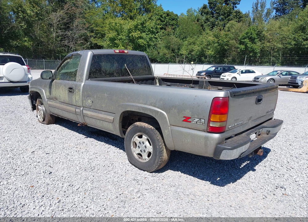 2002 CHEVROLET SILVERADO 1500 LS VIN: 1GCEK14T52Z230125