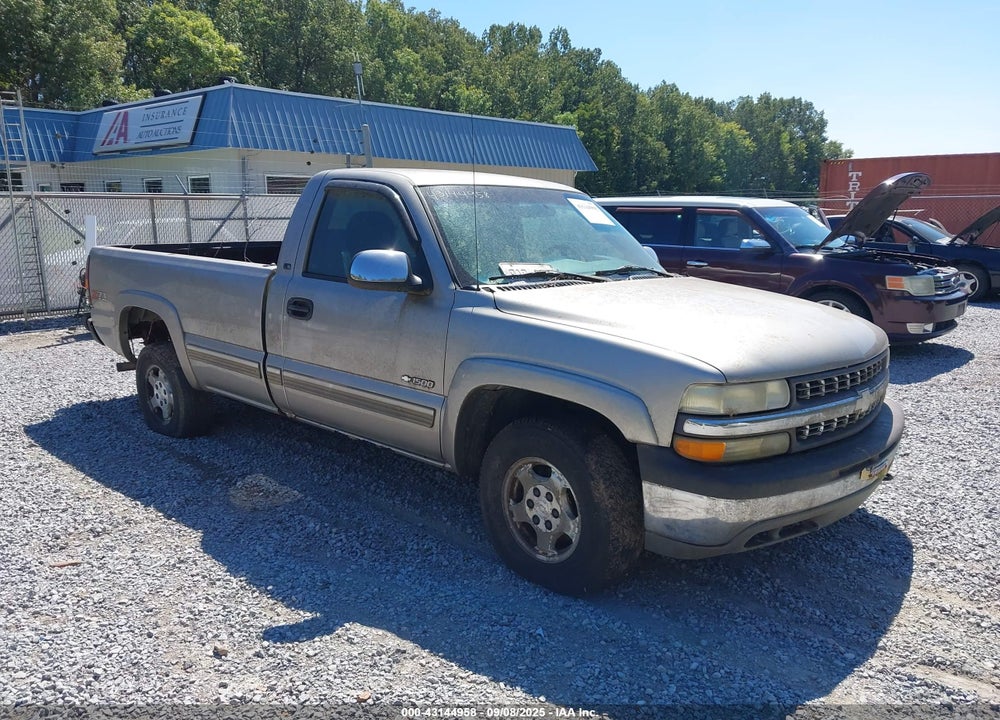 2002 CHEVROLET SILVERADO 1500 LS VIN: 1GCEK14T52Z230125