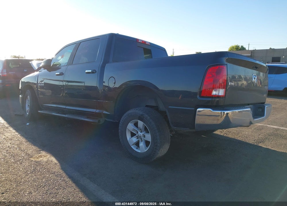 2018 RAM 1500 SLT 4X4 5'7 BOX VIN: 1C6RR7LGXJS250597