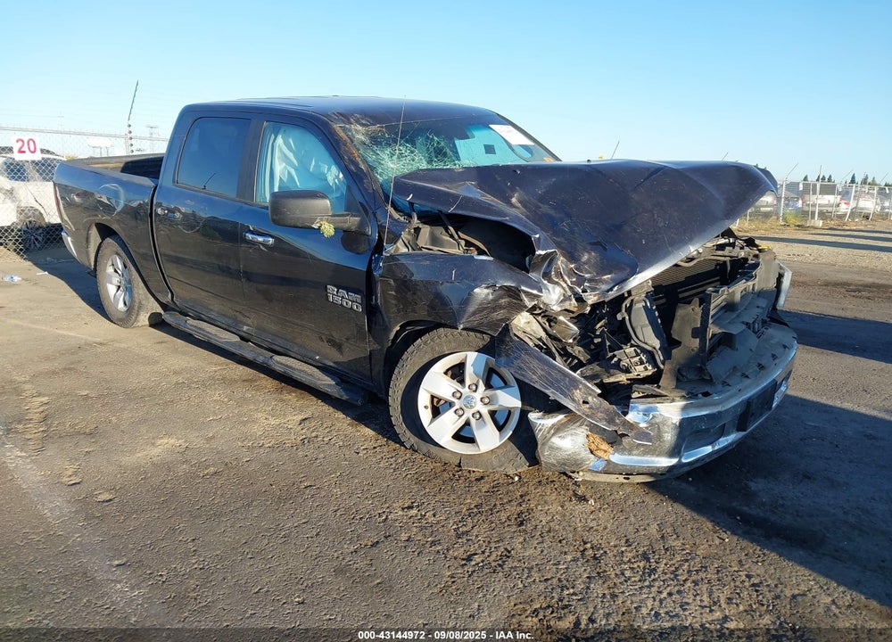 2018 RAM 1500 SLT 4X4 5'7 BOX VIN: 1C6RR7LGXJS250597