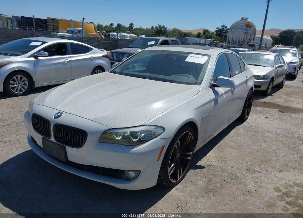 2011 BMW 5 SERIES VIN: WBAFR7C59BC266616