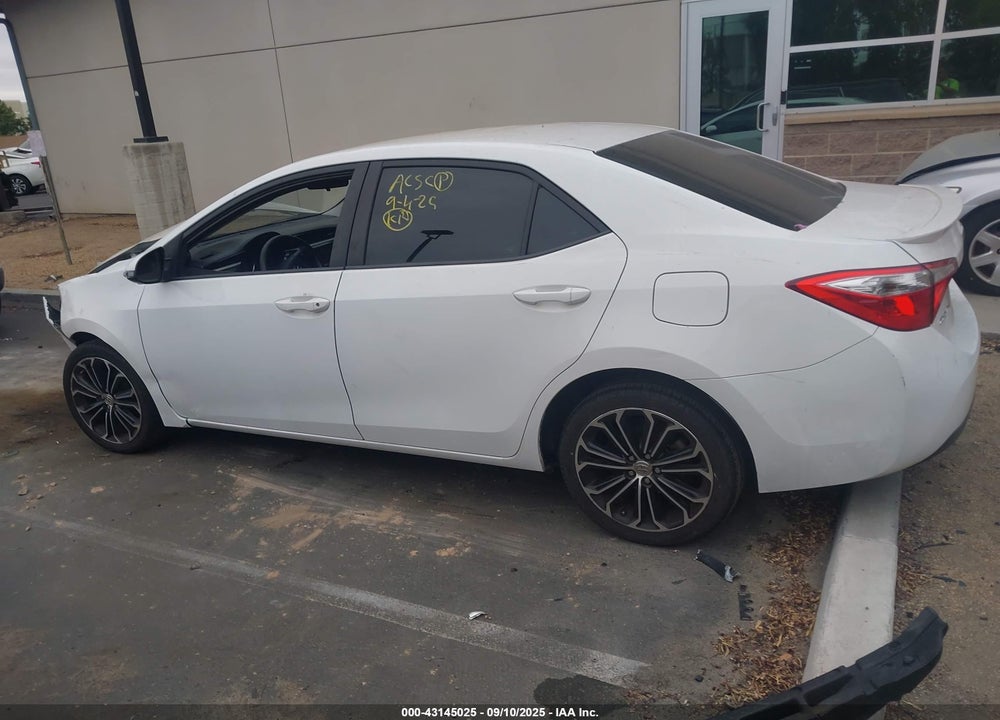 2015 TOYOTA COROLLA VIN: 5YFBURHEXFP320927