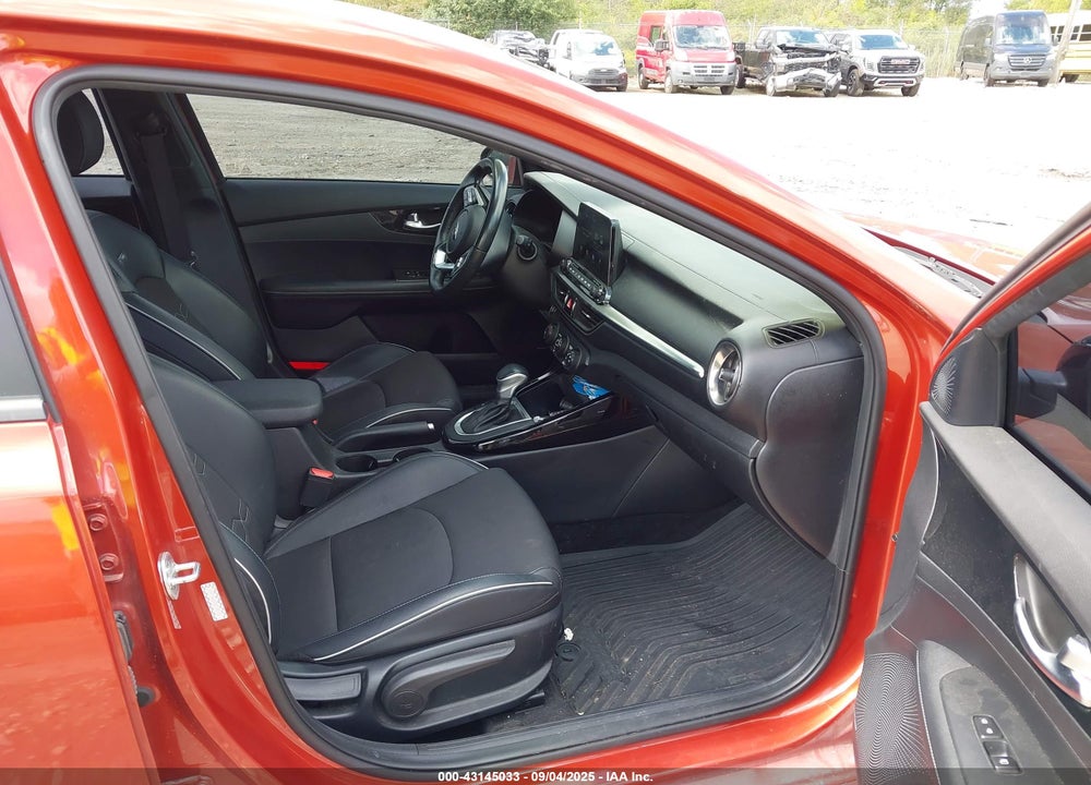 2021 KIA FORTE VIN: 3KPF34AD9ME398185