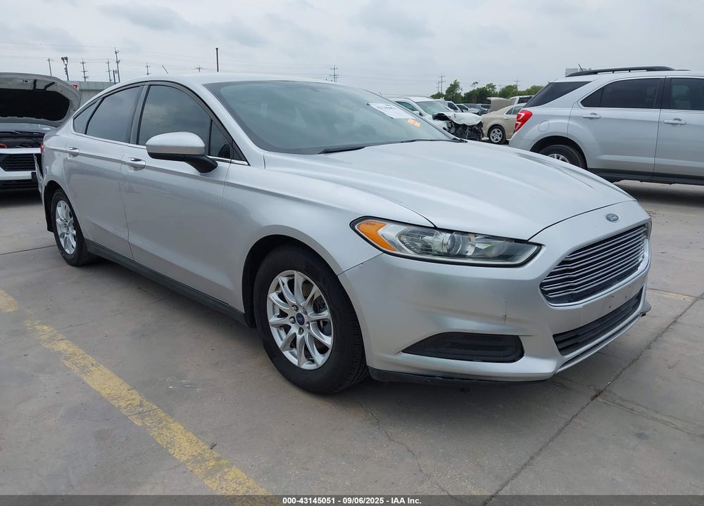 2015 FORD FUSION S VIN: 3FA6P0G70FR185027