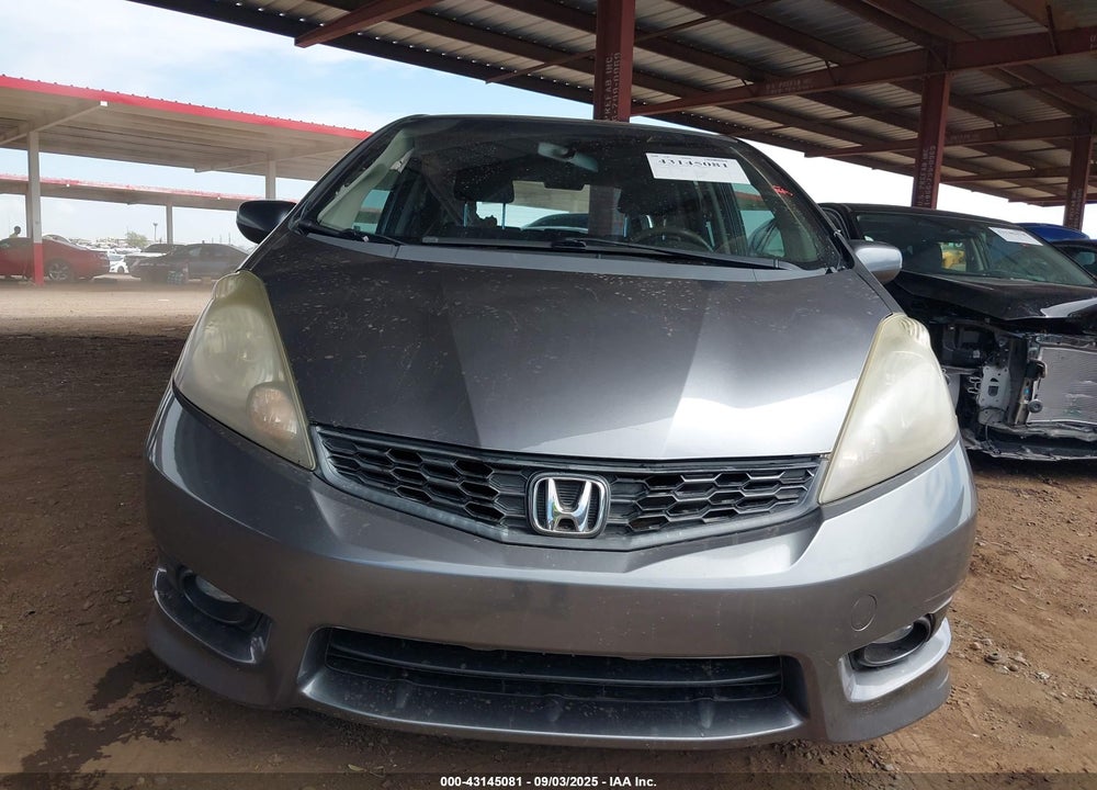2013 HONDA FIT VIN: JHMGE8H51DC045319