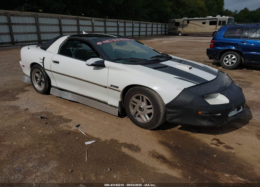 1997 CHEVROLET CAMARO Z28 VIN: 2G1FP22P1V2106094