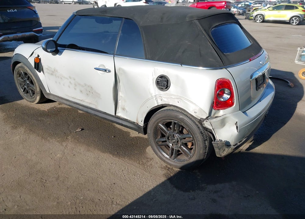 2011 MINI COOPER VIN: WMWZN3C57BT133239