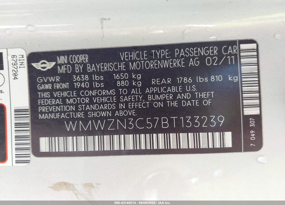 2011 MINI COOPER VIN: WMWZN3C57BT133239