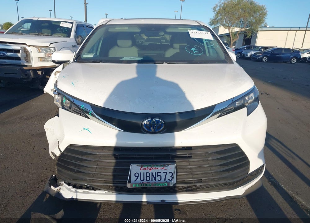 2025 TOYOTA SIENNA VIN: 5TDBRKEC9SS262239