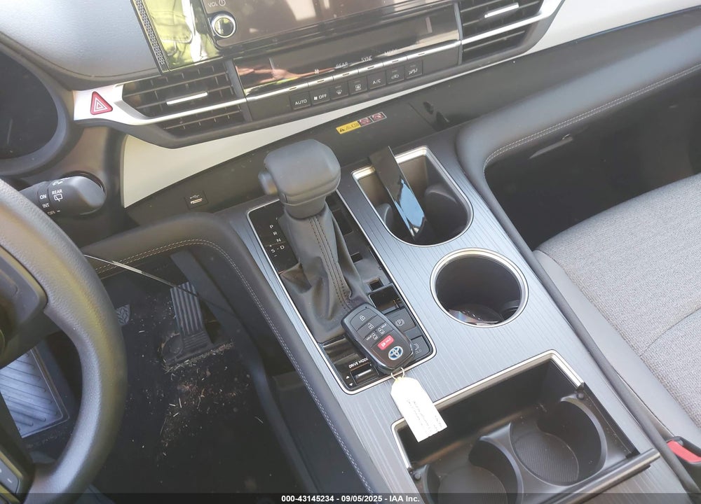 2025 TOYOTA SIENNA VIN: 5TDBRKEC9SS262239