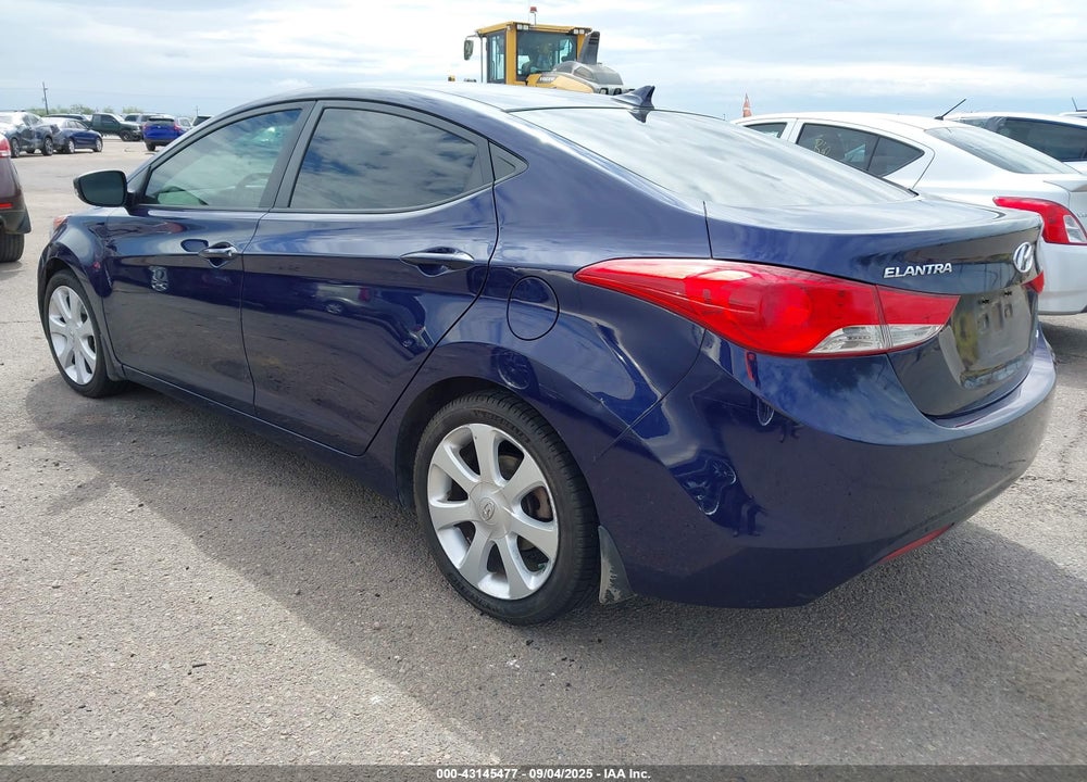 2013 HYUNDAI ELANTRA VIN: 5NPDH4AE0DH276635