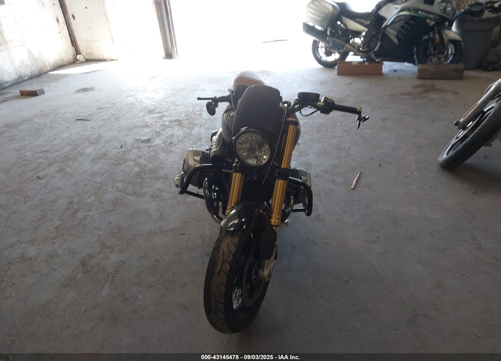 2019 BMW R NINE T VIN: WB10J0306KZ699123