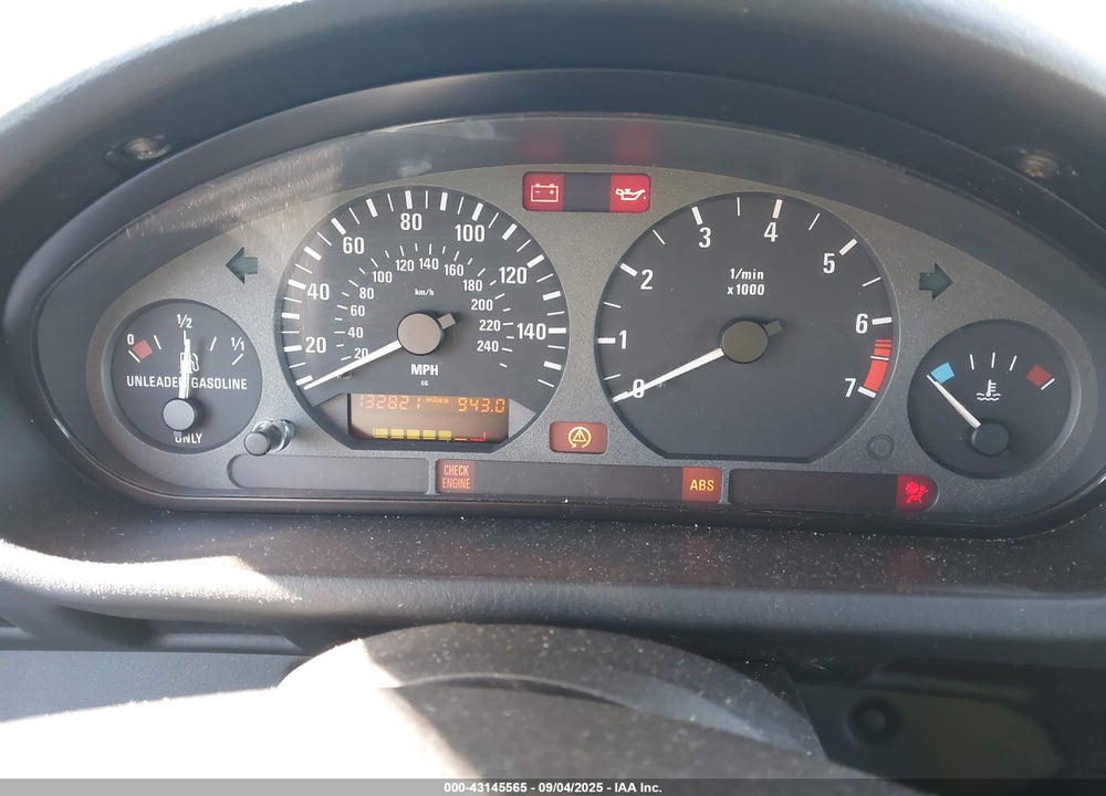 1998 BMW Z3 1.9 VIN: 4USCH7339WLD16781