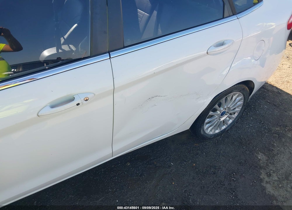 2014 FORD FIESTA TITANIUM VIN: 3FADP4CJ5EM134750
