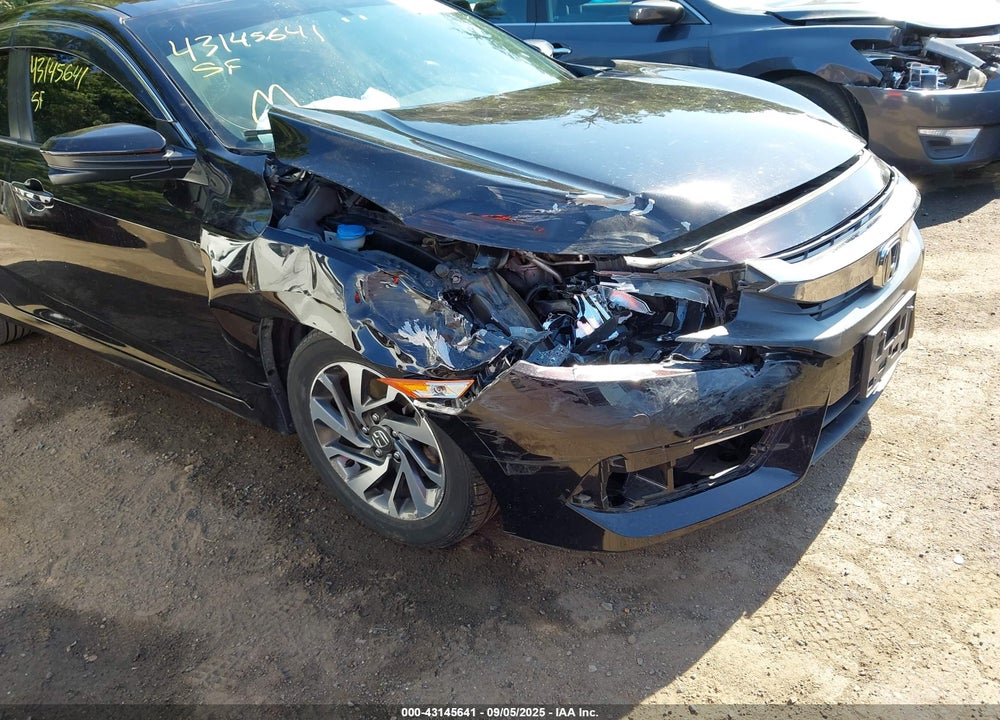 2016 HONDA CIVIC VIN: 19XFC2F77GE217421