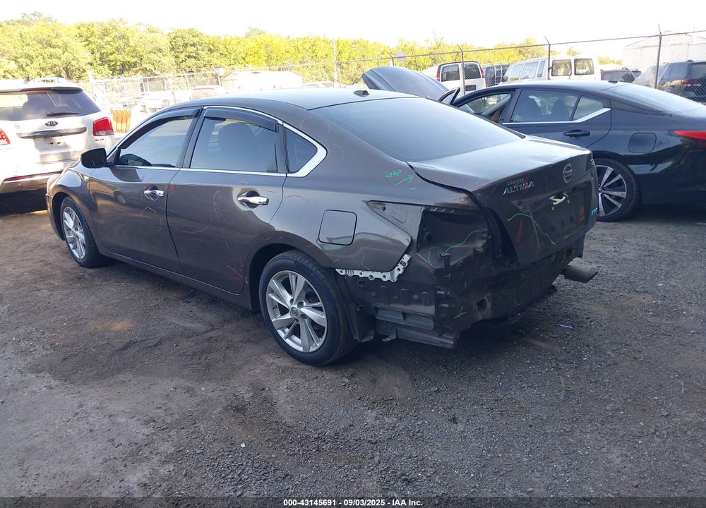 2013 NISSAN ALTIMA VIN: 1N4AL3AP5DC215179