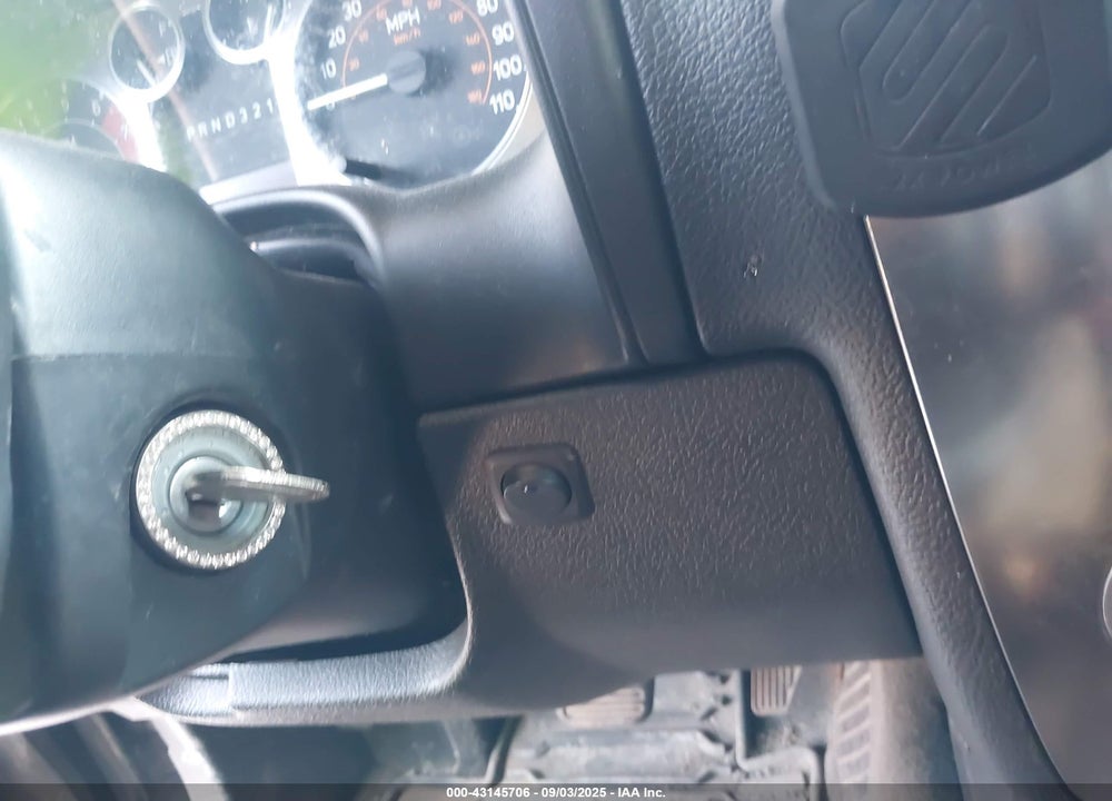 2006 HUMMER H3 VIN: 5GTDN136668204412