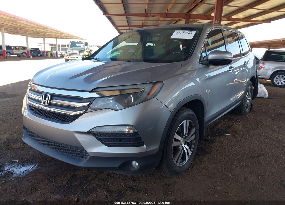 2018 HONDA PILOT VIN: 5FNYF5H55JB031875