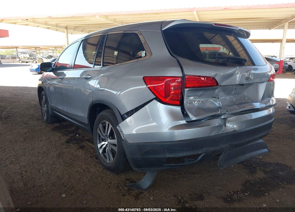 2018 HONDA PILOT VIN: 5FNYF5H55JB031875