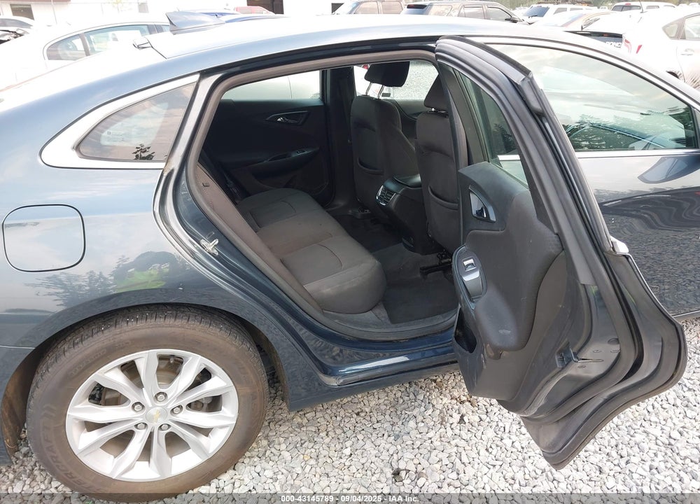 2019 CHEVROLET MALIBU VIN: 1G1ZD5ST3KF123445