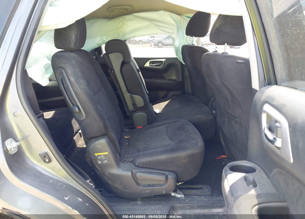 2015 NISSAN PATHFINDER VIN: 5N1AR2MN8FC643016