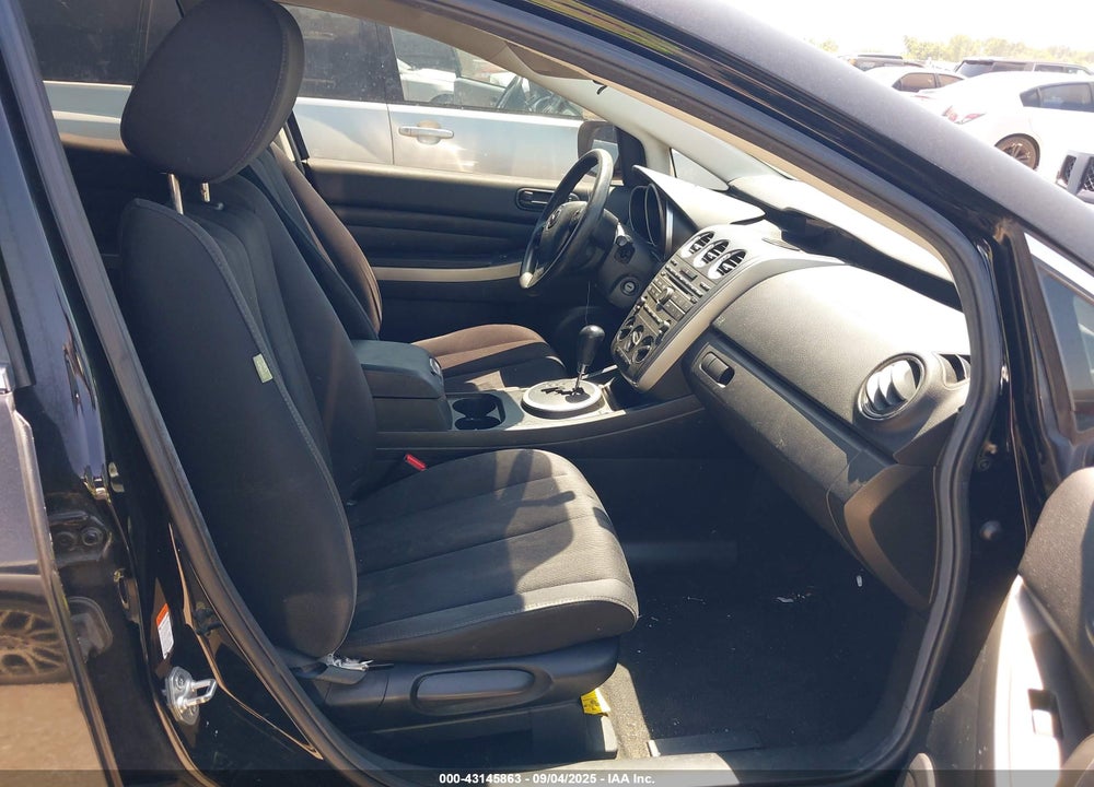 2011 MAZDA CX-7 VIN: JM3ER2A57B0389036