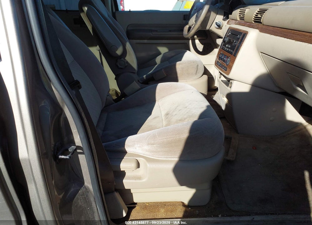 2005 FORD FREESTAR SEL VIN: 2FMZA52285BA57810