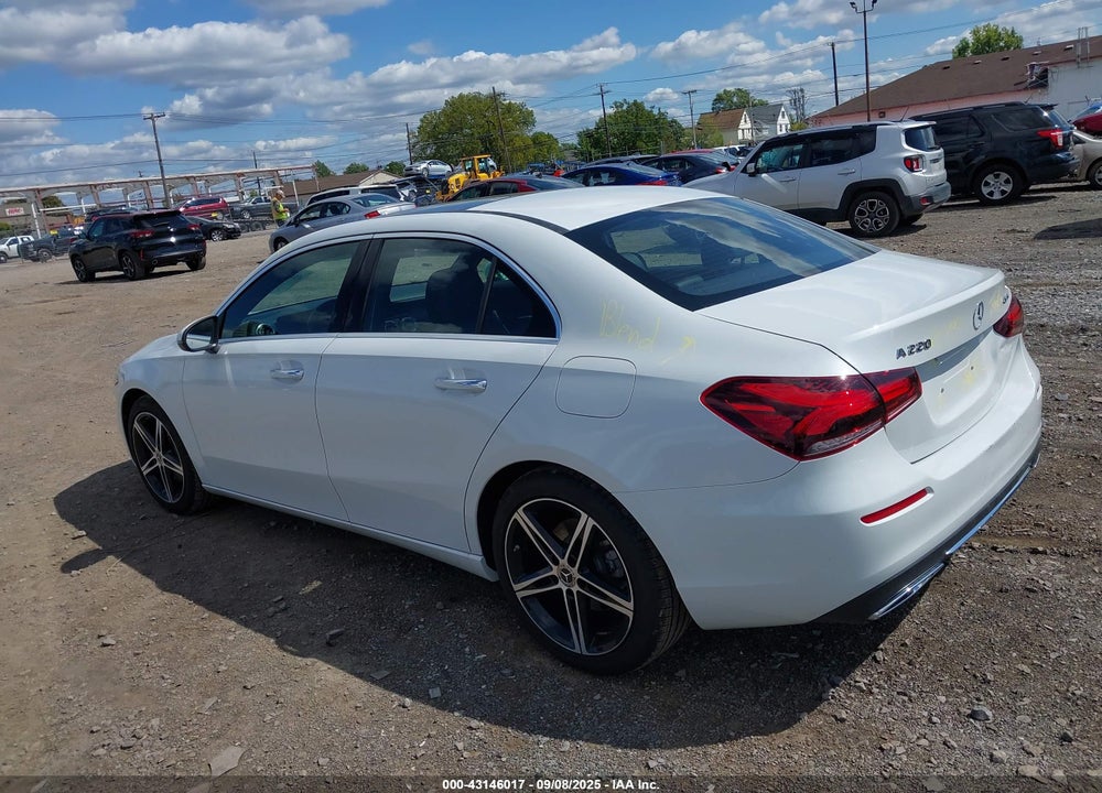 2022 MERCEDES-BENZ A-CLASS VIN: W1K3G4FBXNJ368010