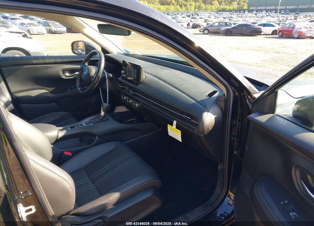 2024 HONDA HR-V VIN: 3CZRZ2H71RM721779