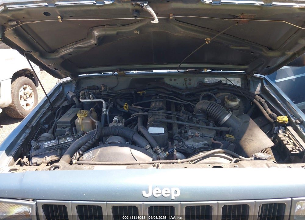 1999 JEEP CHEROKEE VIN: 1J4FF68S2XL666362