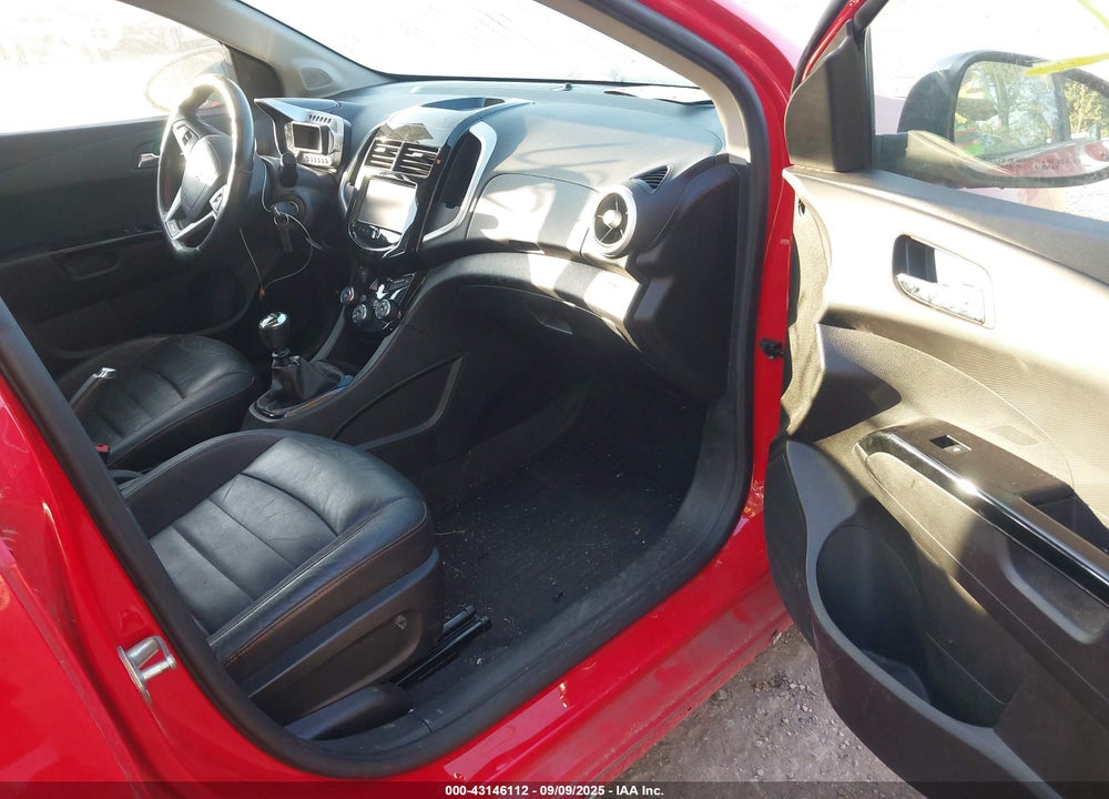 2015 CHEVROLET SONIC VIN: 1G1JH6SB6F4101231