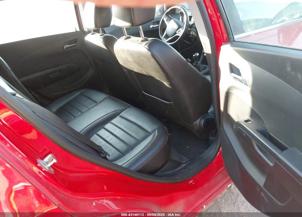 2015 CHEVROLET SONIC VIN: 1G1JH6SB6F4101231