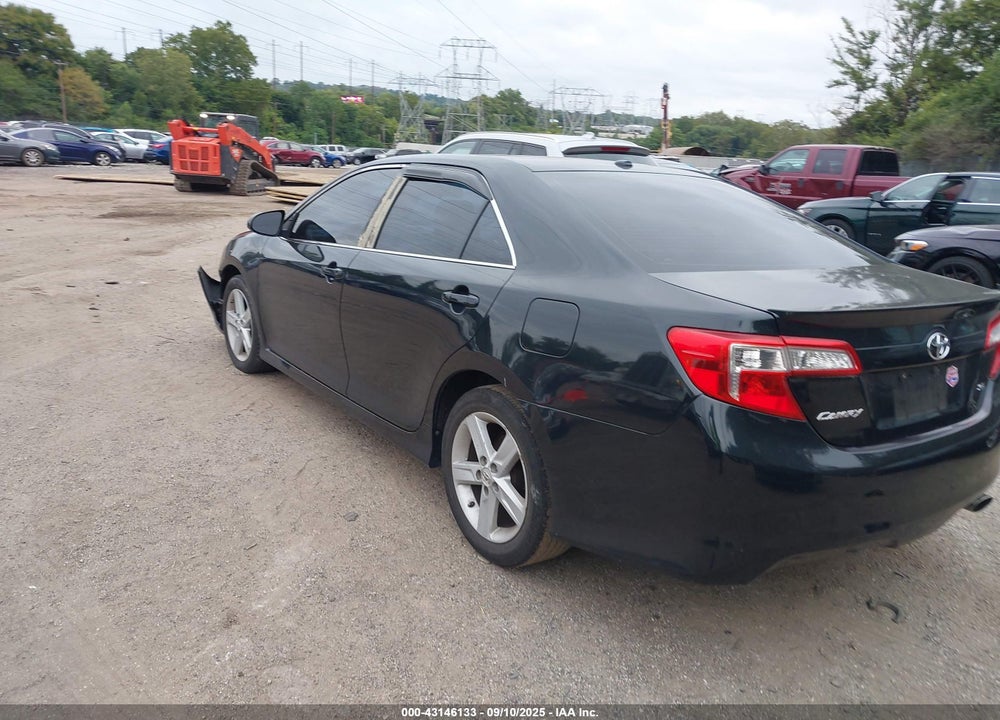 2013 TOYOTA CAMRY SE VIN: 4T1BF1FKXDU210878