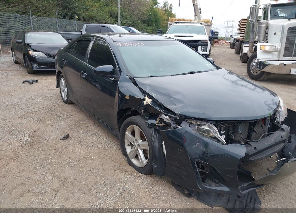 2013 TOYOTA CAMRY SE VIN: 4T1BF1FKXDU210878