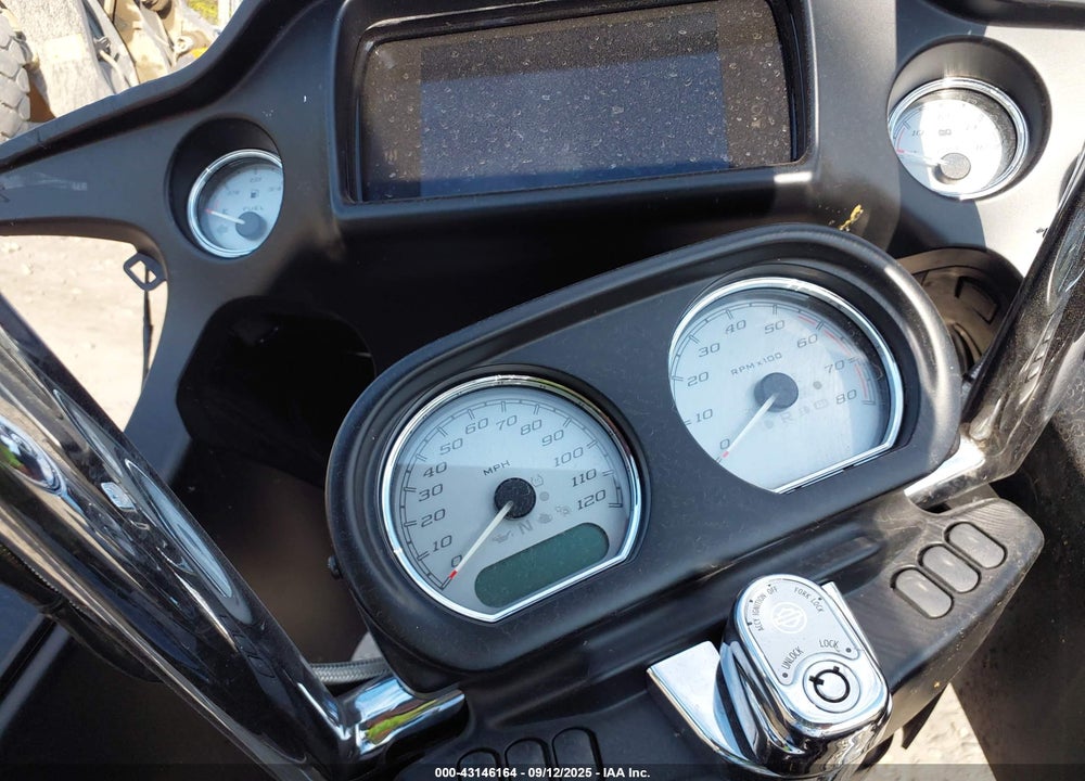 2019 HARLEY-DAVIDSON FLTRX VIN: 1HD1KHC19KB642336