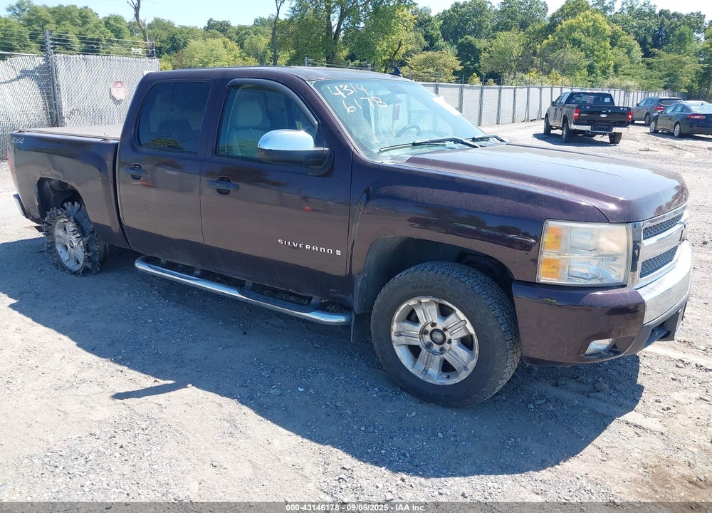 2008 CHEVROLET SILVERADO 1500 LT1 VIN: 2GCEK13M181164717