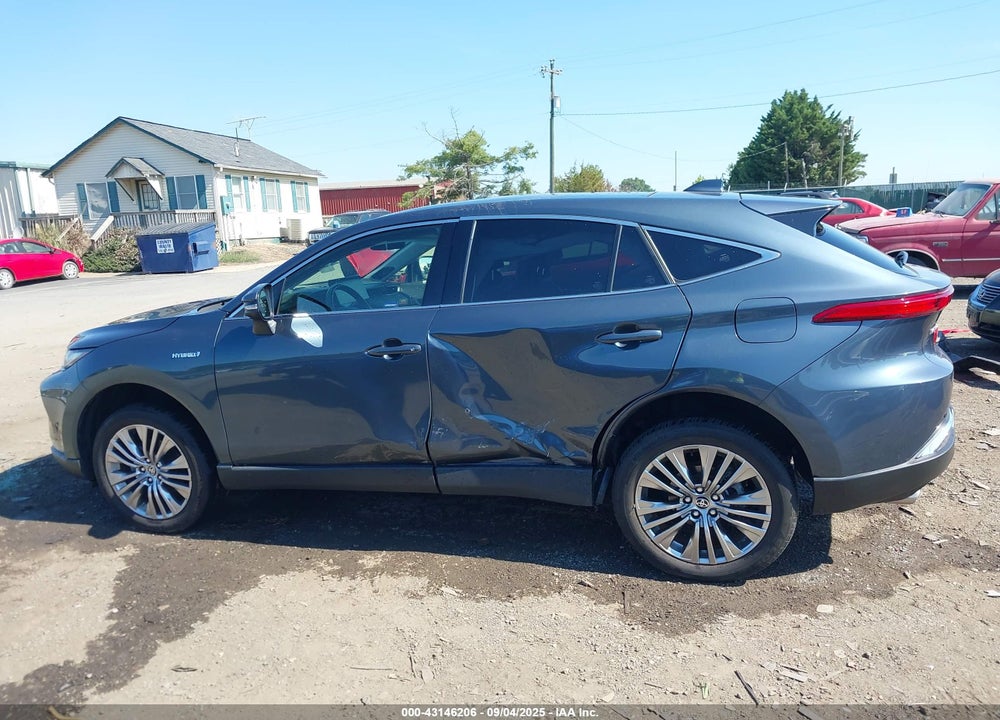 2021 TOYOTA VENZA VIN: JTEAAAAH6MJ082131
