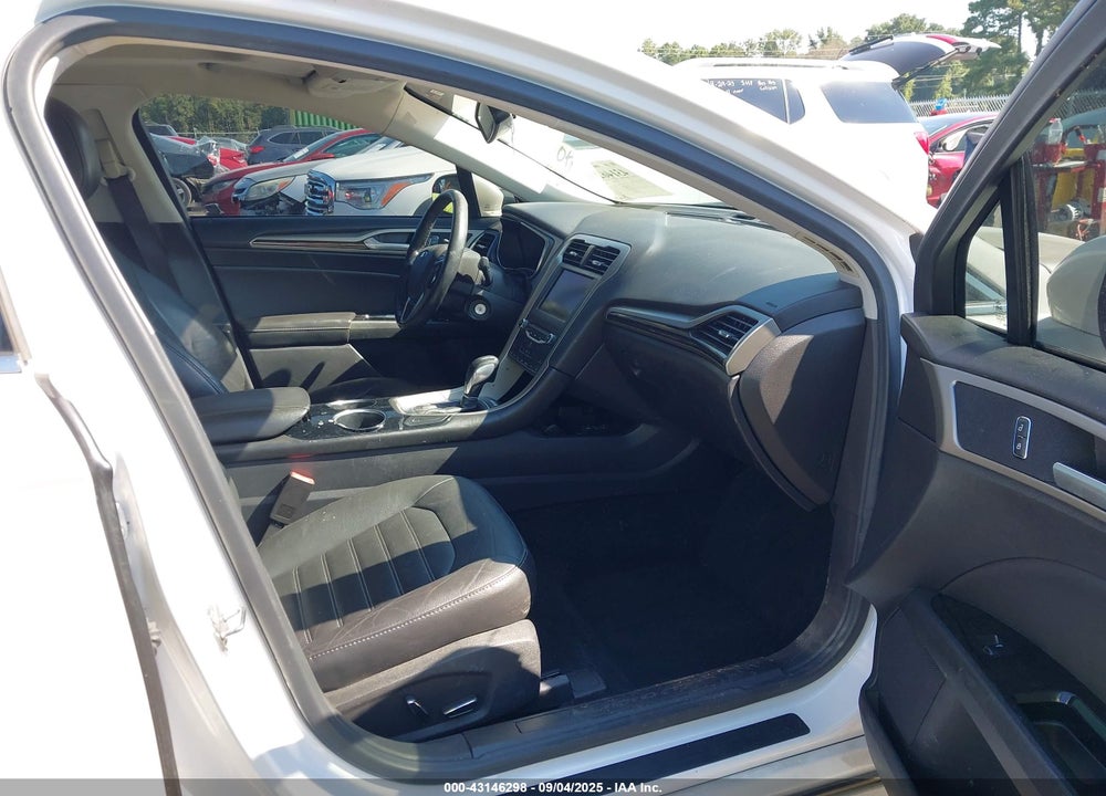 2013 FORD FUSION VIN: 3FA6P0HR7DR319044