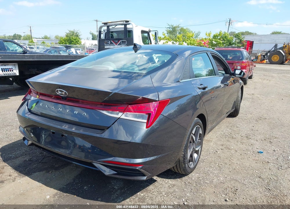 2021 HYUNDAI ELANTRA VIN: 5NPLN4AG0MH026043