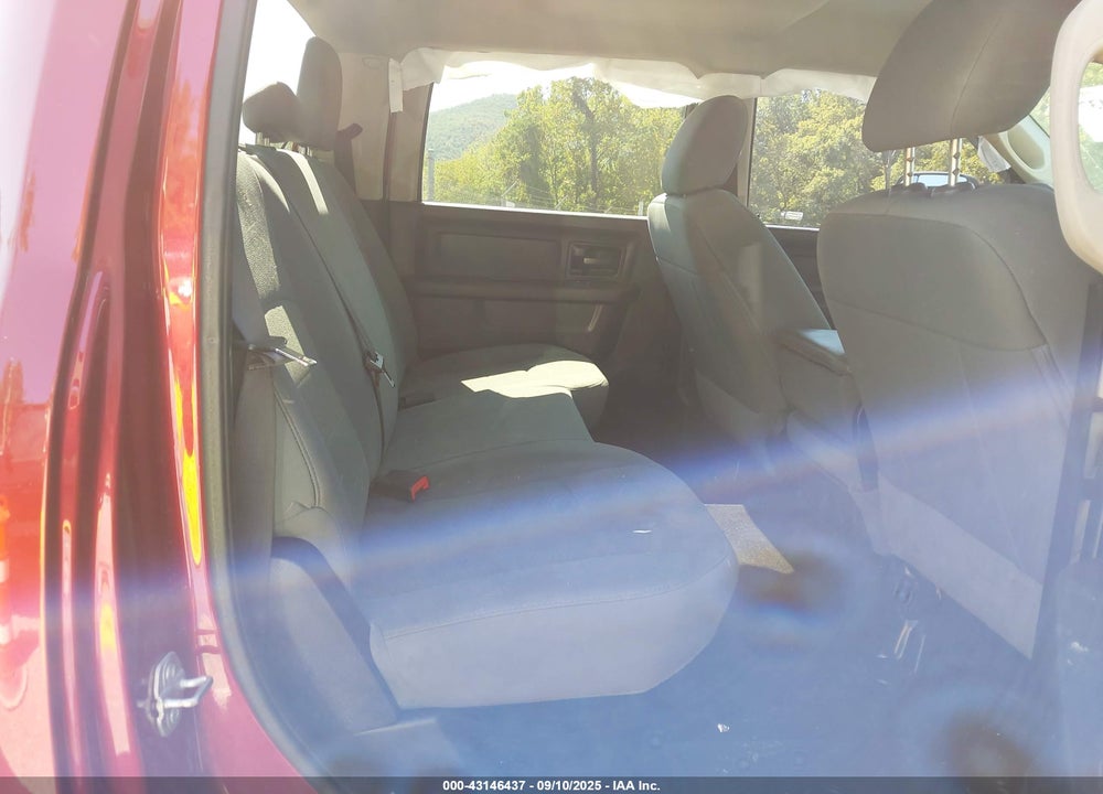2015 RAM 2500 TRADESMAN VIN: 3C6UR5CL3FG593939