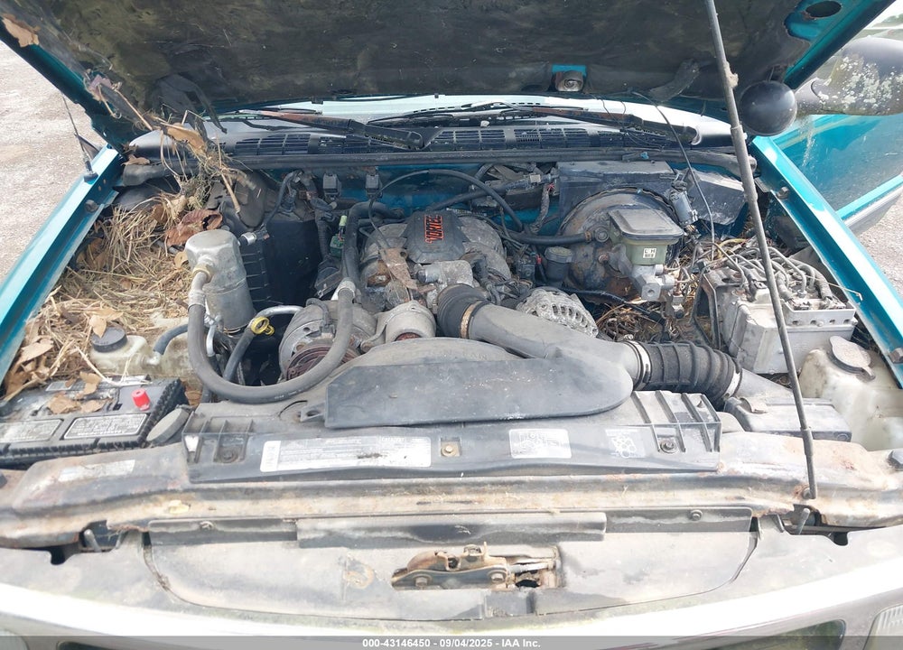 1995 CHEVROLET BLAZER VIN: 1GNCS13W2S2199855