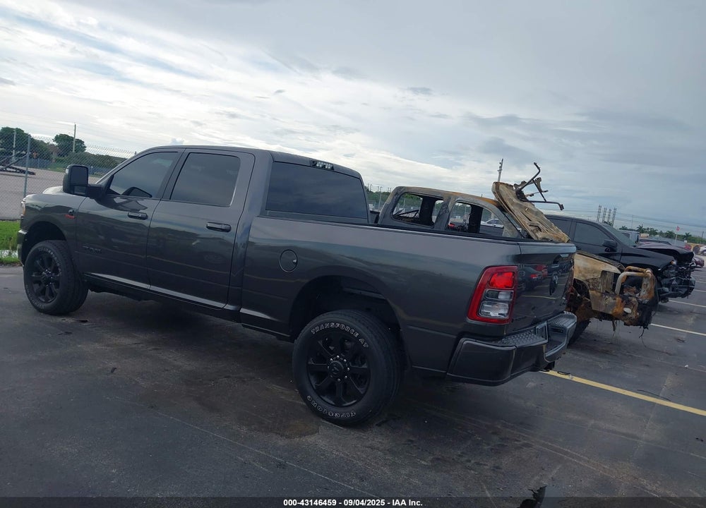 2024 RAM 2500 BIG HORN 4X4 6'4 BOX VIN: 3C6UR5DL2RG330991