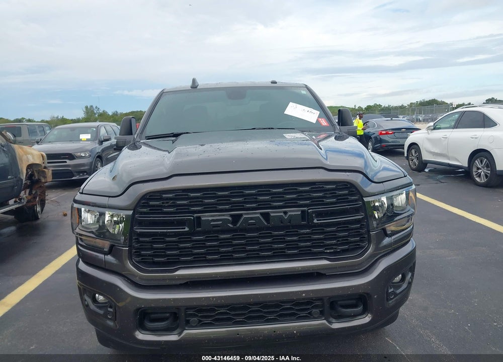 2024 RAM 2500 BIG HORN 4X4 6'4 BOX VIN: 3C6UR5DL2RG330991