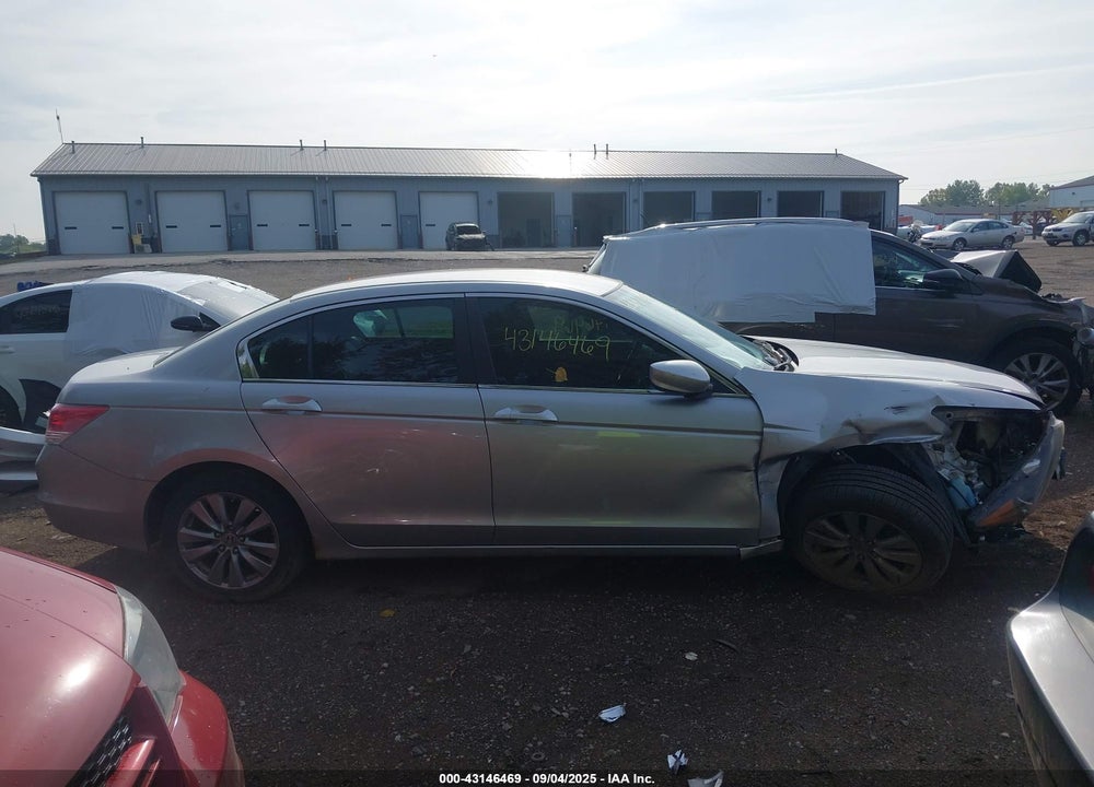 2012 HONDA ACCORD VIN: 1HGCP2F40CA088935
