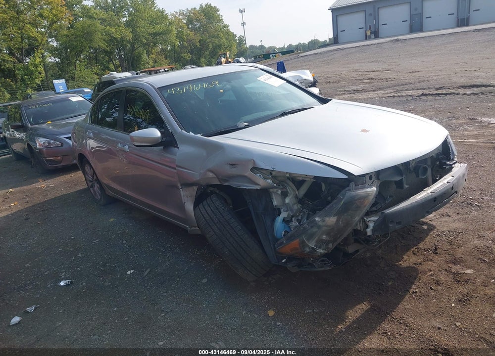 2012 HONDA ACCORD VIN: 1HGCP2F40CA088935