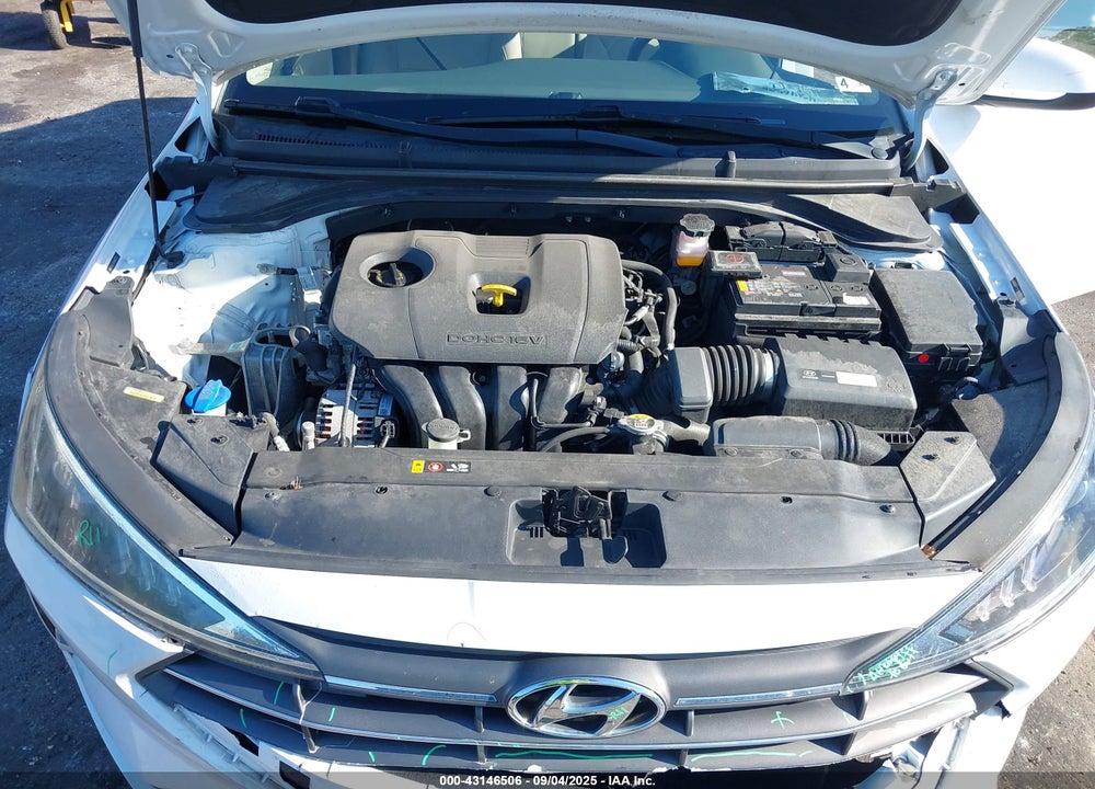 2019 HYUNDAI ELANTRA VIN: 5NPD84LF2KH465211