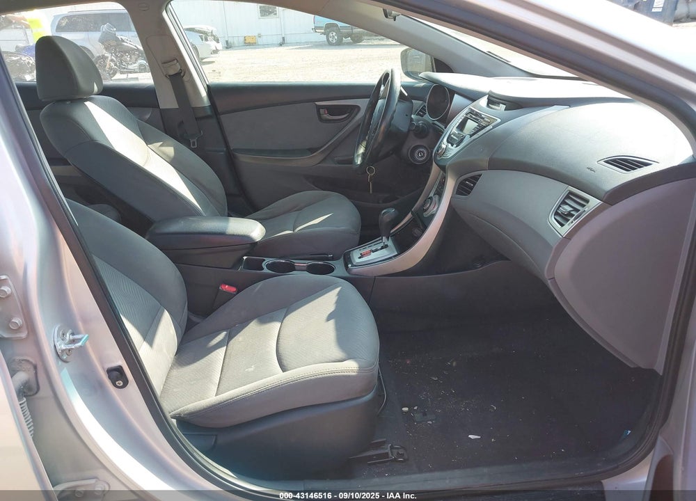 2012 HYUNDAI ELANTRA VIN: KMHDH4AE6CU341620