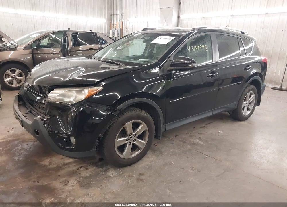 2015 TOYOTA RAV4 VIN: 2T3RFREV0FW375891