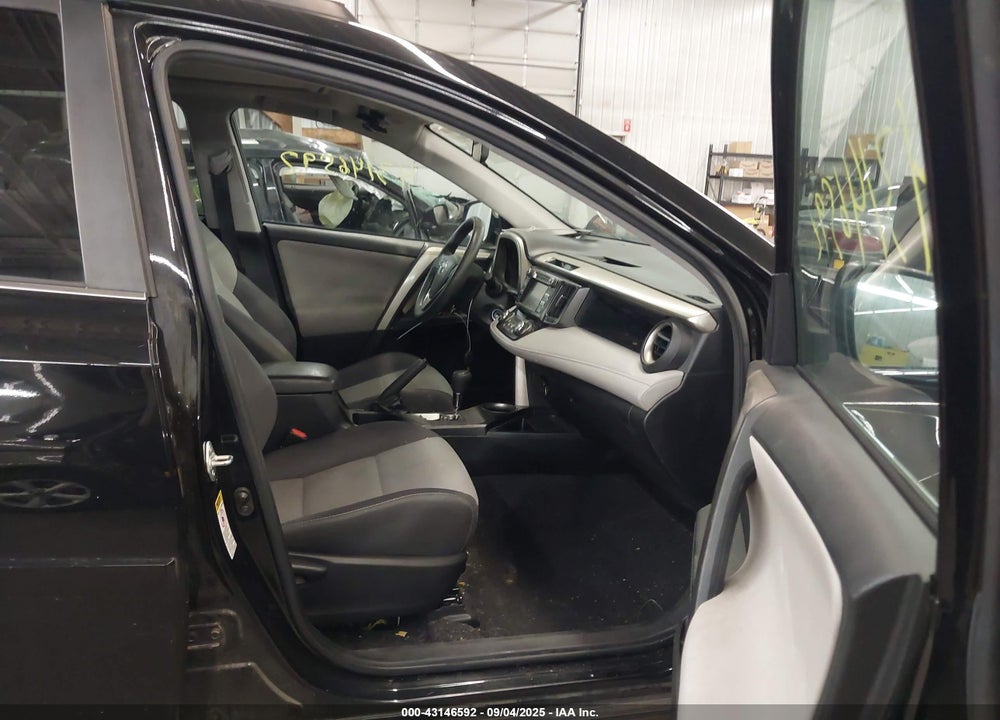 2015 TOYOTA RAV4 VIN: 2T3RFREV0FW375891